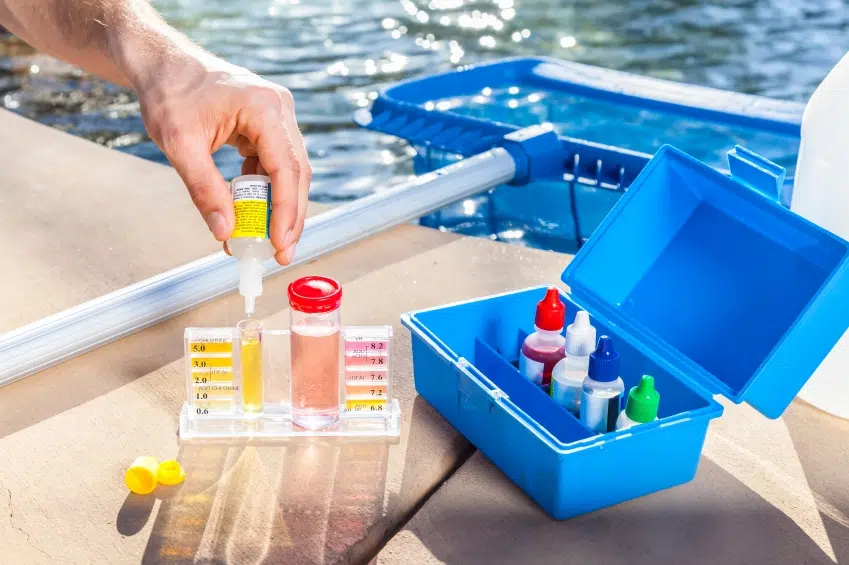 Verificare apă piscină