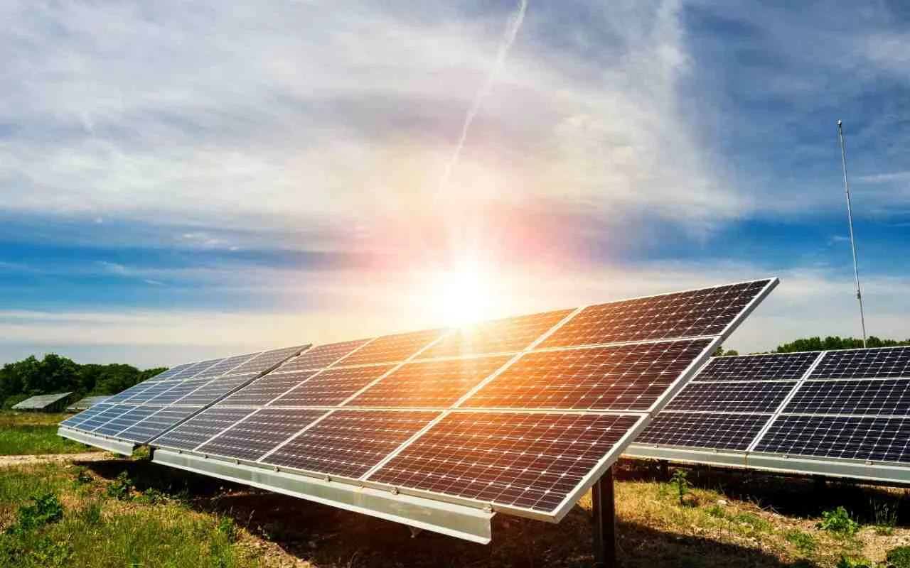 1. Calculul înclinației optime pentru panourile fotovoltaice în România - romstal.ro