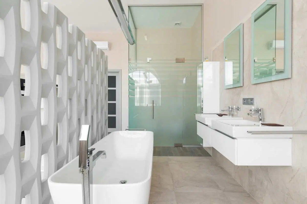 Baie, gresie, faianta, obiecte sanitare, decoratiuni - romstal.ro
